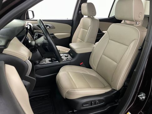 Used 2023 Chevrolet Traverse Premier w/ LPO, Floor Liner Package AWD/4WD image 27