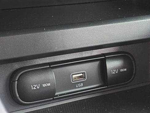 Certified 2022 Kia Soul LX image 18