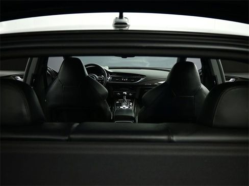 Used 2016 Audi RS 7 Prestige image 49