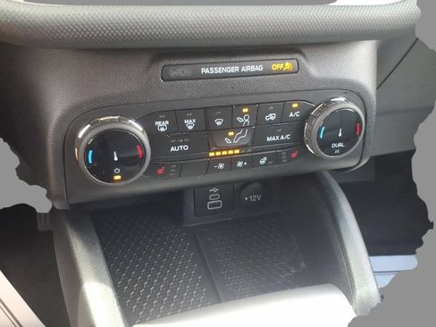 Used 2023 Ford Bronco Sport Outer Banks AWD/4WD image 25
