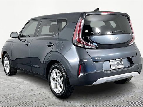 Used 2023 Kia Soul LX w/ LX Technology Package image 4