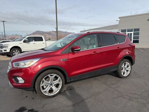 Used 2019 Ford Escape Titanium image 13