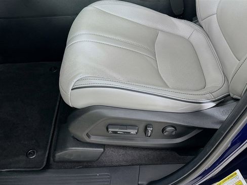 Certified 2025 Honda Pilot Elite image 9