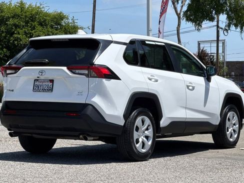 Certified 2024 Toyota RAV4 LE AWD/4WD image 3