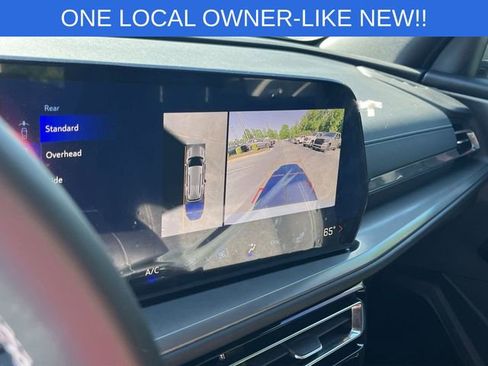 Used 2026 Chevrolet Traverse LT w/ Driver Confidence Package FWD image 24