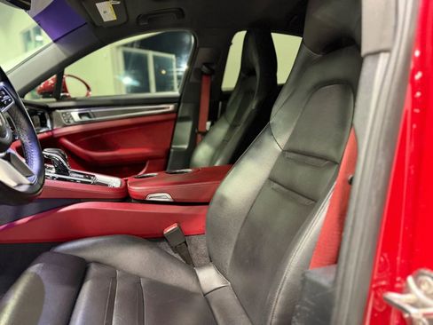 Used 2018 Porsche Panamera 4S image 21