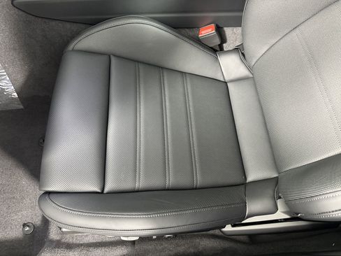 Certified 2025 Porsche Panamera 4 image 14