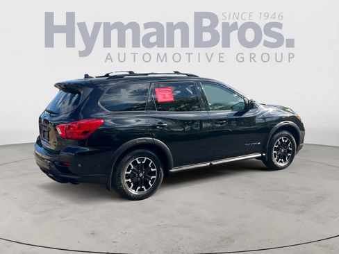 Used 2020 Nissan Pathfinder SL AWD/4WD image 3