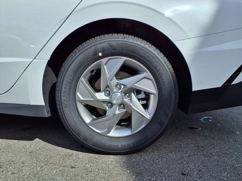 New 2026 Hyundai Sonata SE FWD image 7