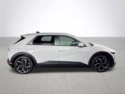 Used 2024 Hyundai Ioniq 5 SEL image 5