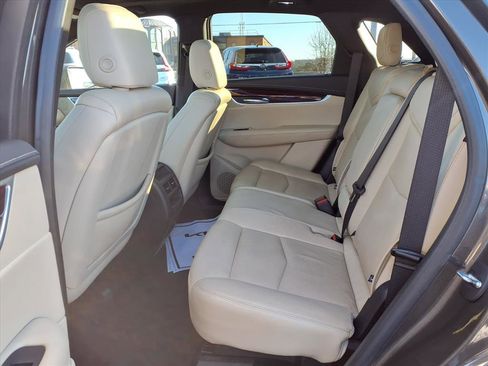 Used 2019 Cadillac XT5 Luxury image 22