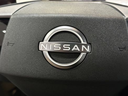 New 2026 Nissan Leaf Platinum+ w/ Illuminated Package FWD image 23