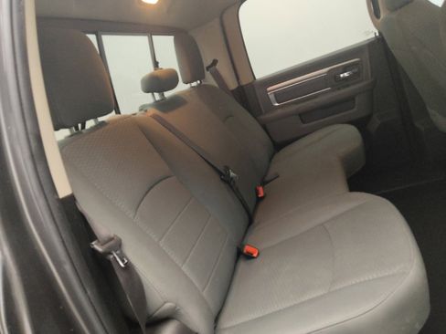 Used 2020 RAM 1500 Classic SLT RWD image 19