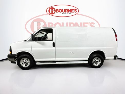 Used 2024 GMC Savana 2500 w/ Driver Convenience Package RWD image 5