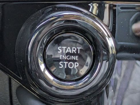 New 2026 Nissan Pathfinder SV image 32