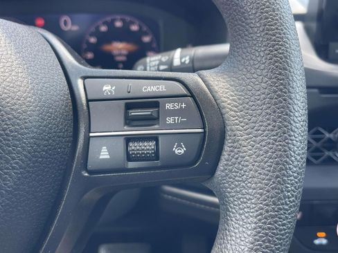 Used 2023 Honda Accord EX image 18