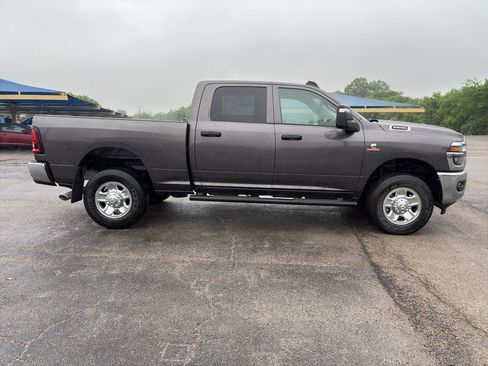 New 2026 RAM 2500 Tradesman AWD/4WD image 4