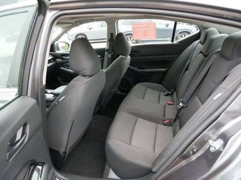 Certified 2023 Nissan Altima 2.5 SV w/ SV Premium Package AWD/4WD image 13