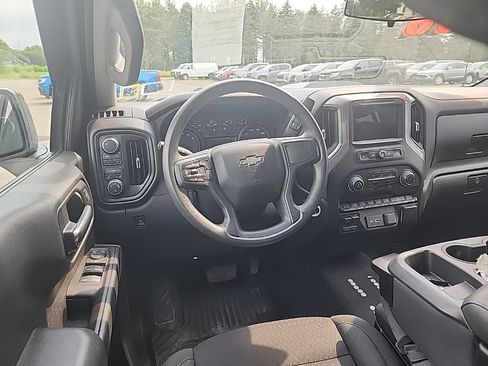 Used 2023 Chevrolet Silverado 1500 Custom Trail Boss w/ LPO, Dark Essentials Package AWD/4WD image 11