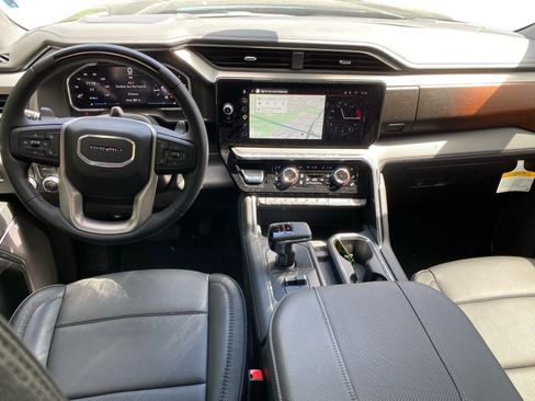 Used 2026 GMC Sierra 1500 Denali AWD/4WD image 11