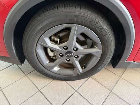 Used 2025 Kia K4 FWD image 24