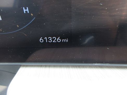 Used 2025 Hyundai Sonata Limited FWD image 31