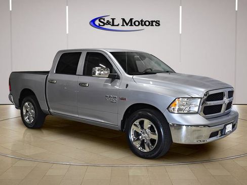 Used 2023 RAM 1500 Classic SLT AWD/4WD image 11