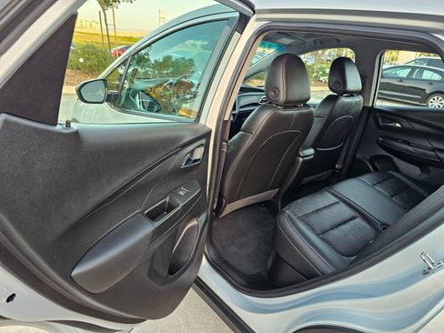 Used 2023 Chevrolet Bolt LT image 16