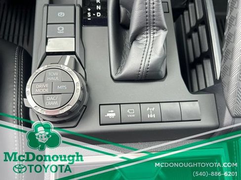 New 2026 Toyota 4Runner TRD Off-Road Premium w/ Tow Technology Package AWD/4WD image 22