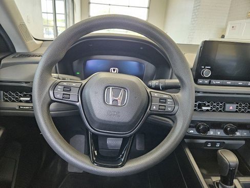 Used 2024 Honda Accord EX image 17