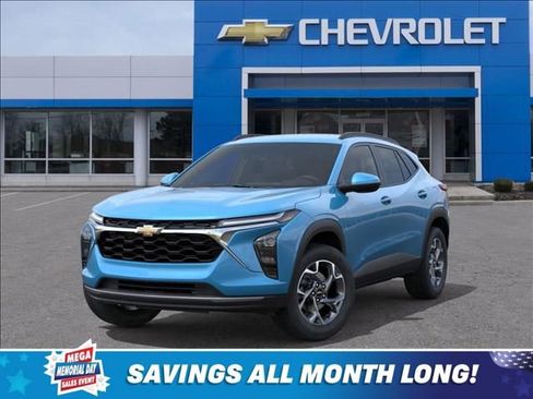 New 2026 Chevrolet Trax LT w/ Driver Confidence Package FWD image 6