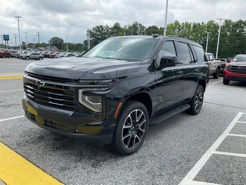 Used 2026 Chevrolet Tahoe RST w/ Comfort Package AWD/4WD image 3