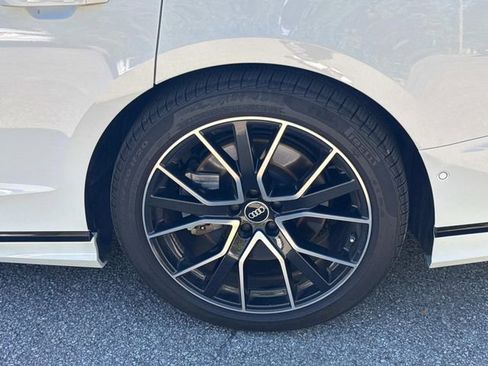 Used 2021 Audi A8 L 3.0T w/ Executive Plus Package image 11