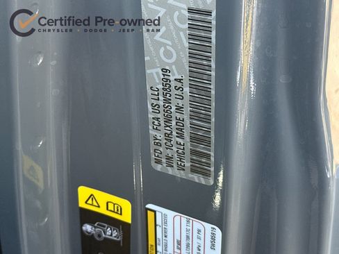 Certified 2025 Jeep Wrangler Unlimited Sport S 4xe AWD/4WD image 30