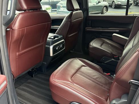 Used 2024 Ford Expedition Max Limited AWD/4WD image 7