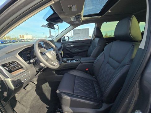 New 2026 Nissan Rogue Platinum w/ Tech Package image 24