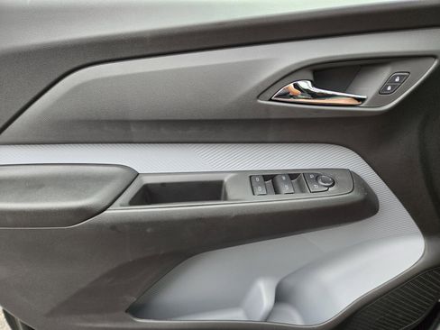 New 2027 Chevrolet Bolt LT w/ Comfort Package image 11