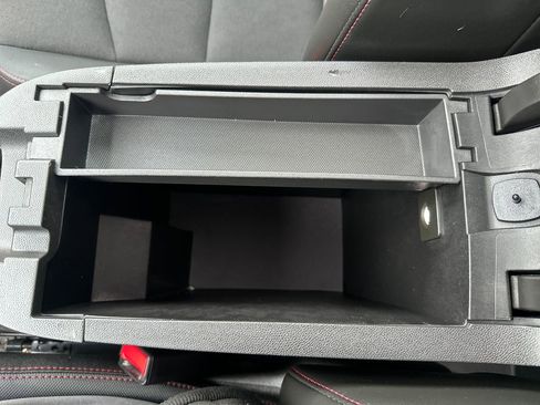 Used 2023 Chevrolet Equinox RS image 21