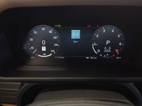 New 2026 Land Rover Defender 130 X-Dynamic SE AWD/4WD image 14