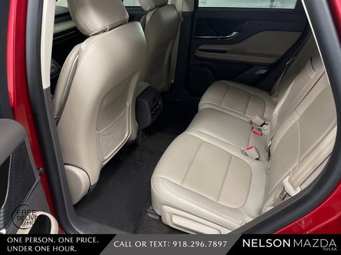 Used 2022 Lincoln Corsair FWD w/ Premium Package image 31