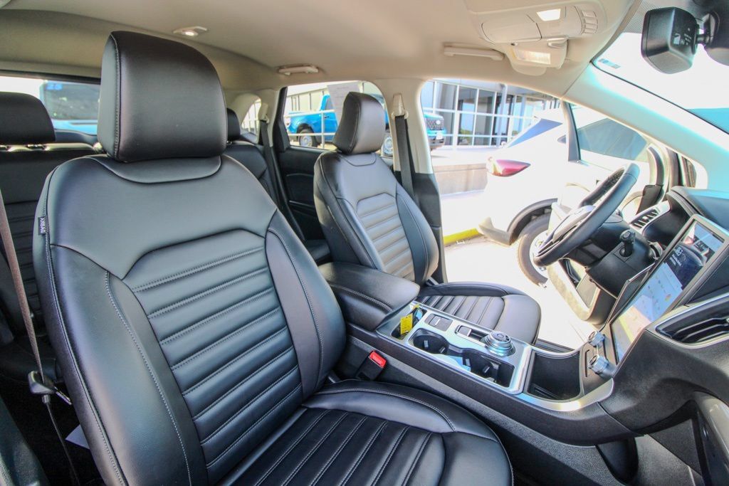 Used 2024 Ford Edge SEL w/ Convenience Package AWD/4WD image 17