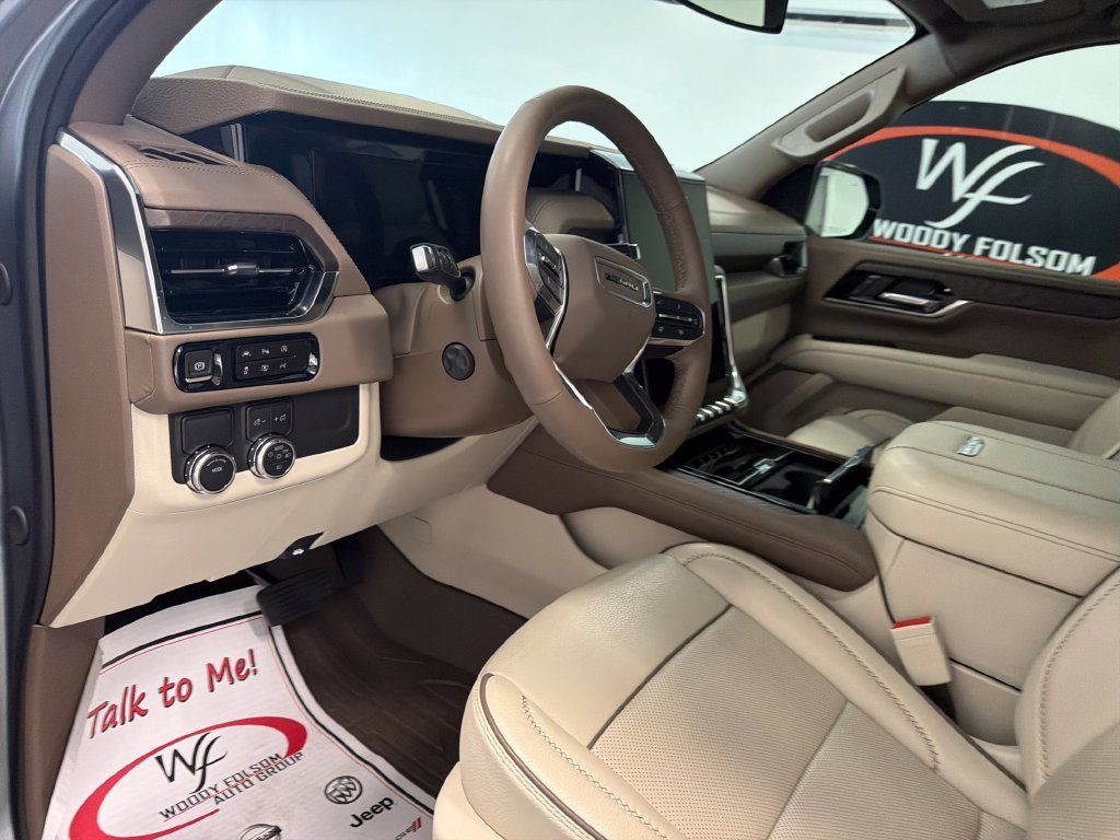 Used 2025 GMC Yukon Denali w/ Sun & Power Step Package RWD image 13