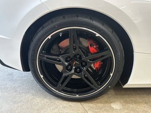 Used 2021 Chevrolet Corvette Stingray Premium Cpe w/ Z51 Performance Package image 14