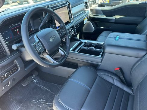 New 2026 Ford F450 Platinum w/ FX4 Off-Road Package AWD/4WD image 11