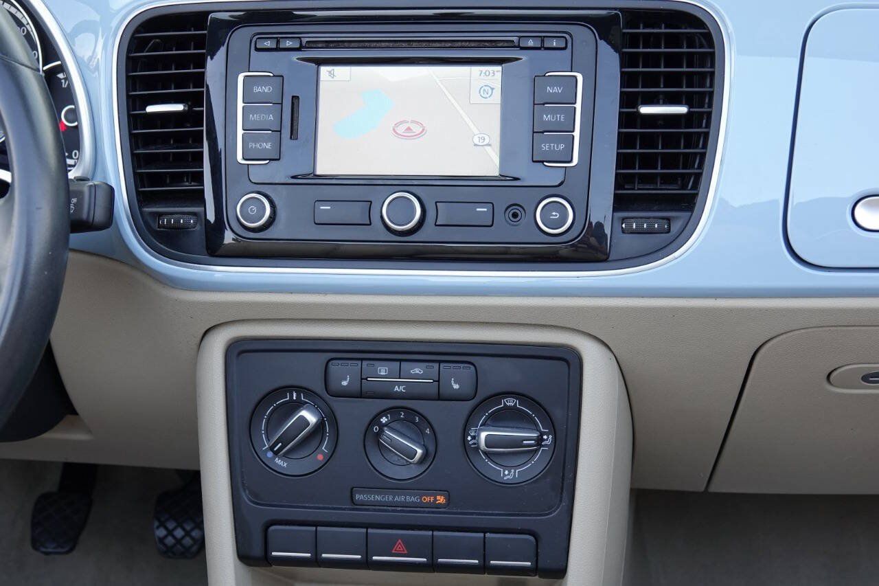 Used 2014 Volkswagen Beetle TDI FWD image 6