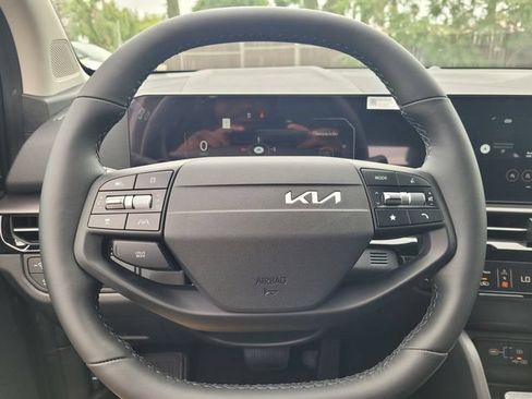 New 2026 Kia Sportage SX FWD image 12