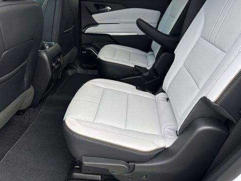 New 2026 Chevrolet Traverse High Country AWD/4WD image 13