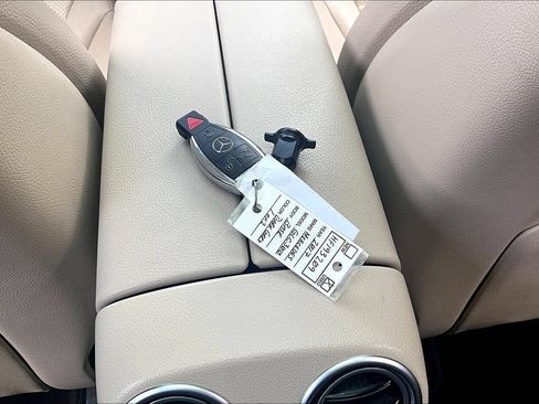 Used 2017 Mercedes-Benz GLC 300 image 14