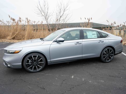 New 2025 Honda Accord Touring image 3