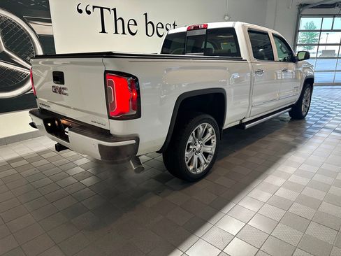 Used 2017 GMC Sierra 1500 Denali w/ Denali Ultimate Package AWD/4WD image 4